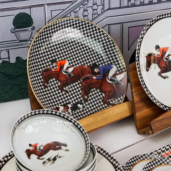 Equestrian Mavi & Kırmızı Ceketli Porselen Tabak