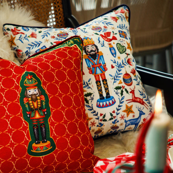 Nutcracker Beyaz Dekoratif Yastık Kılıfı